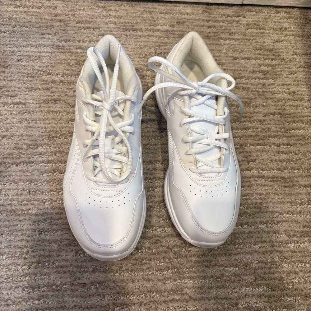 Reebok White DMX Max Women’s Walking Shoe - Size 7.5 - Picture 2 of 8